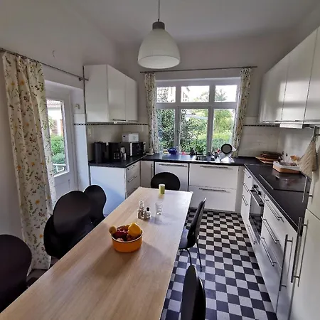Haus Der Wohnstile , Ferienhaus In Bremen-Lesum *